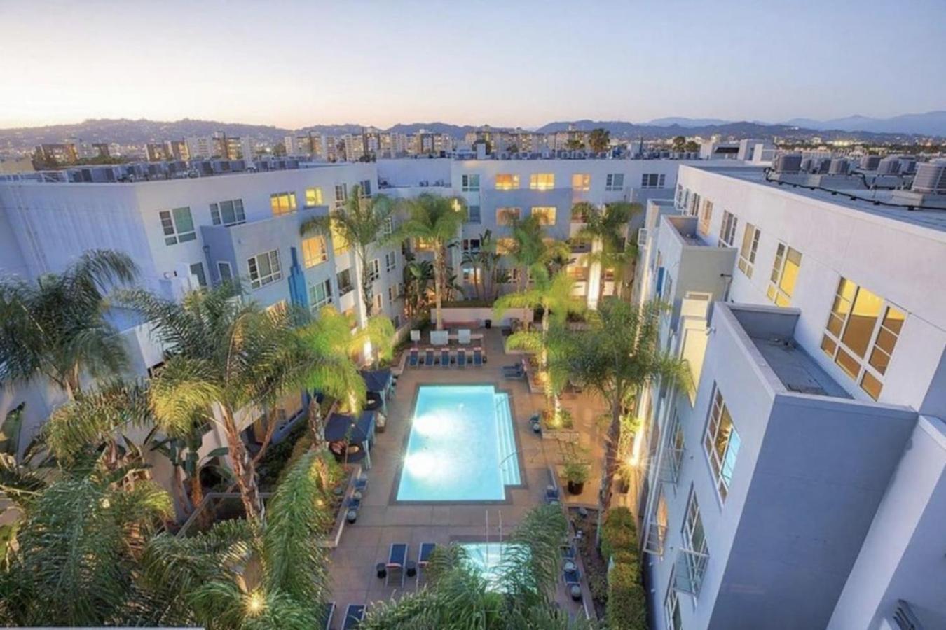 Stunning 2bd 2bth In Santa Monica! Apartment *
